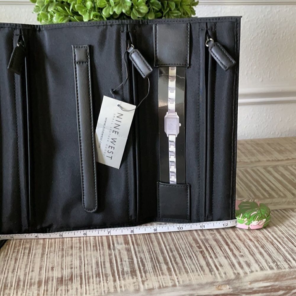 NWT Nine West Travel Jewelry Clutch